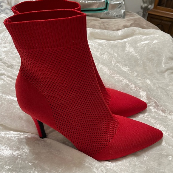 MIA Red Sock Bootie - Picture 2 of 6